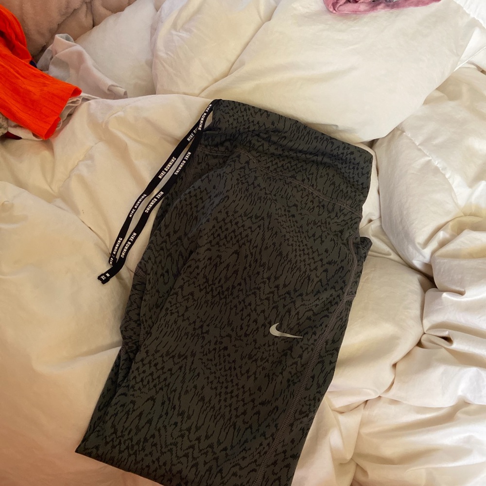 nike capri legging